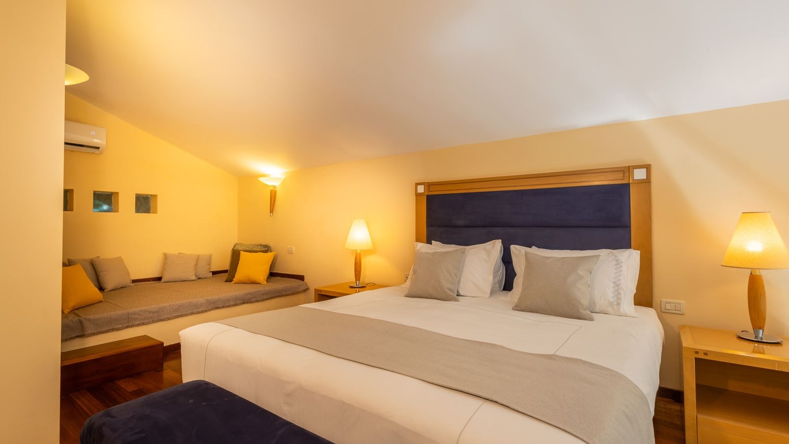 rooms-suite-sea-view