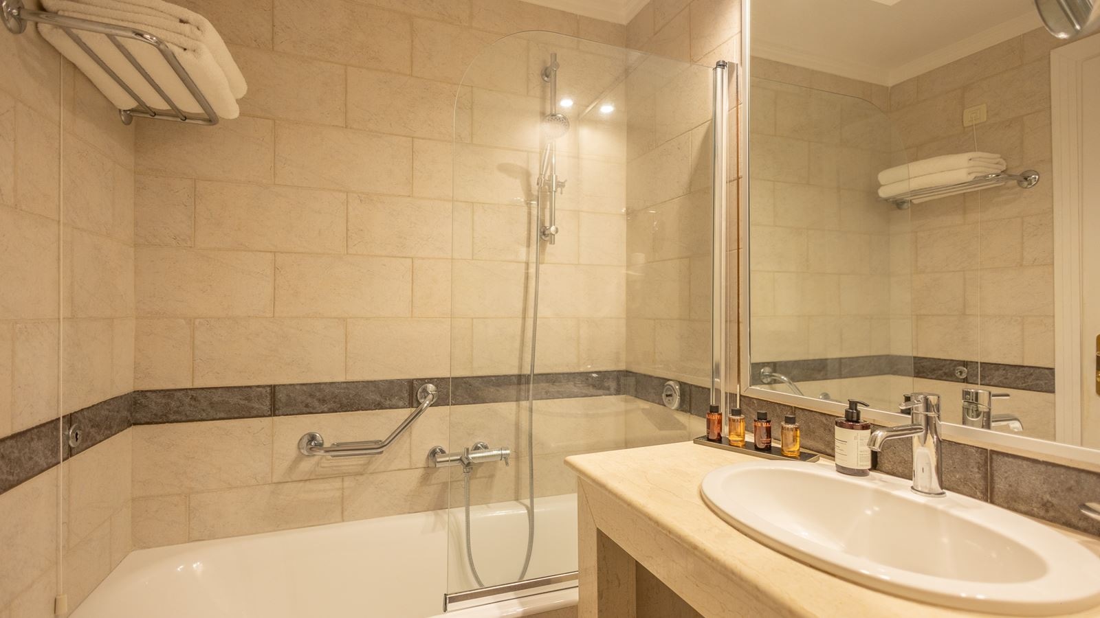 rooms-suite-sea-view