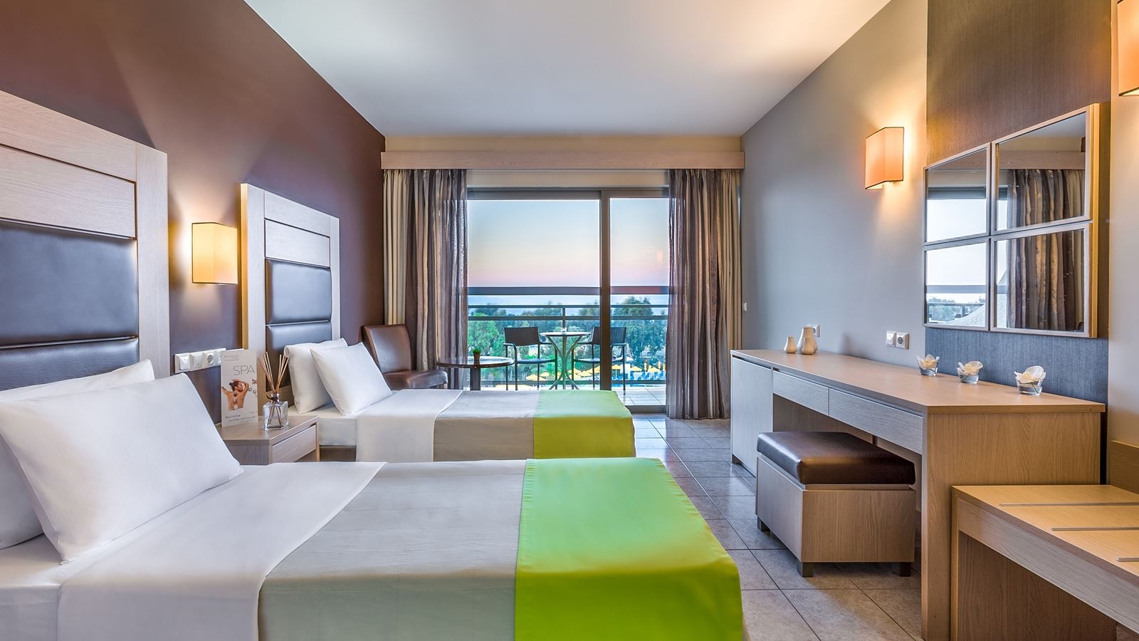 rooms-standard-double-side-sea-view-balcony