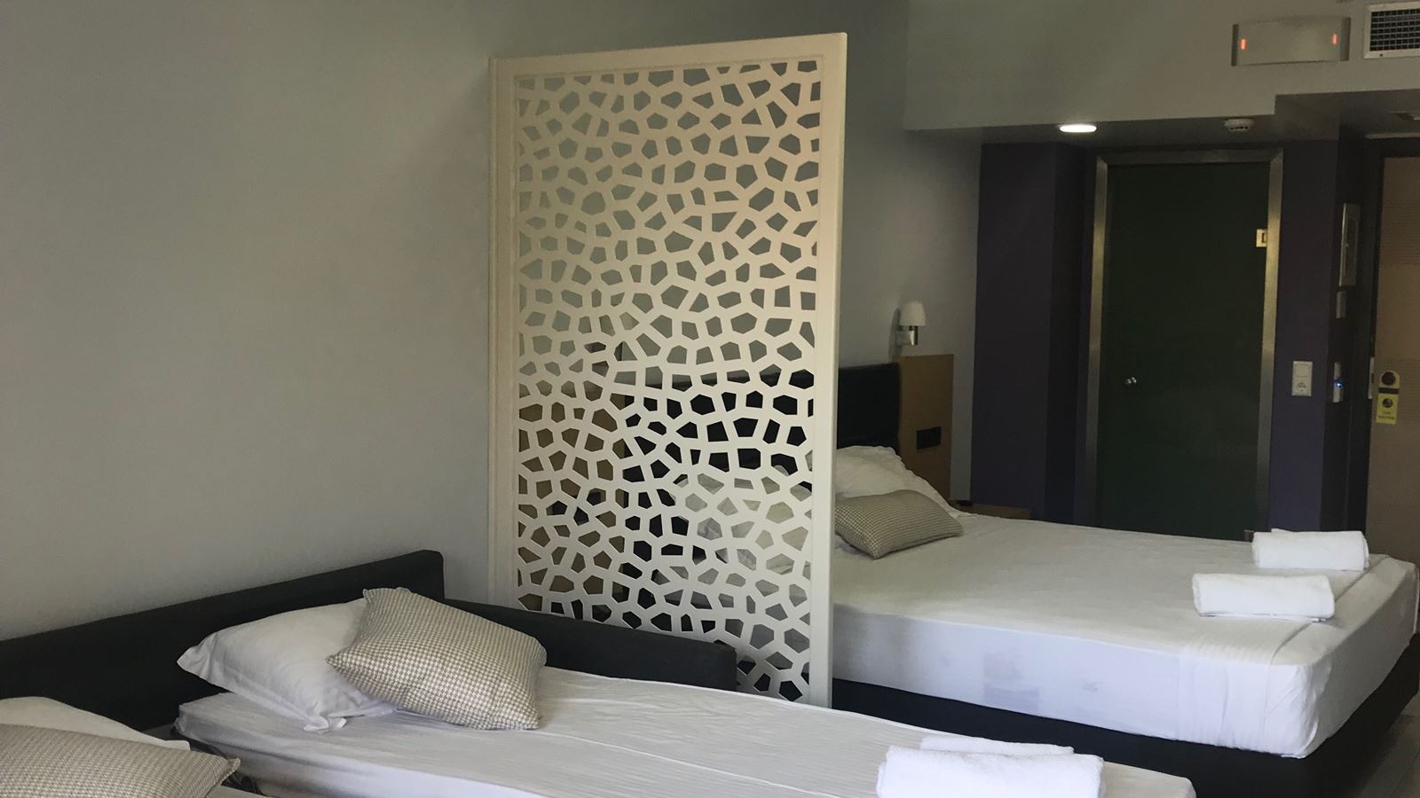 rooms-one-bedroom-family-suite