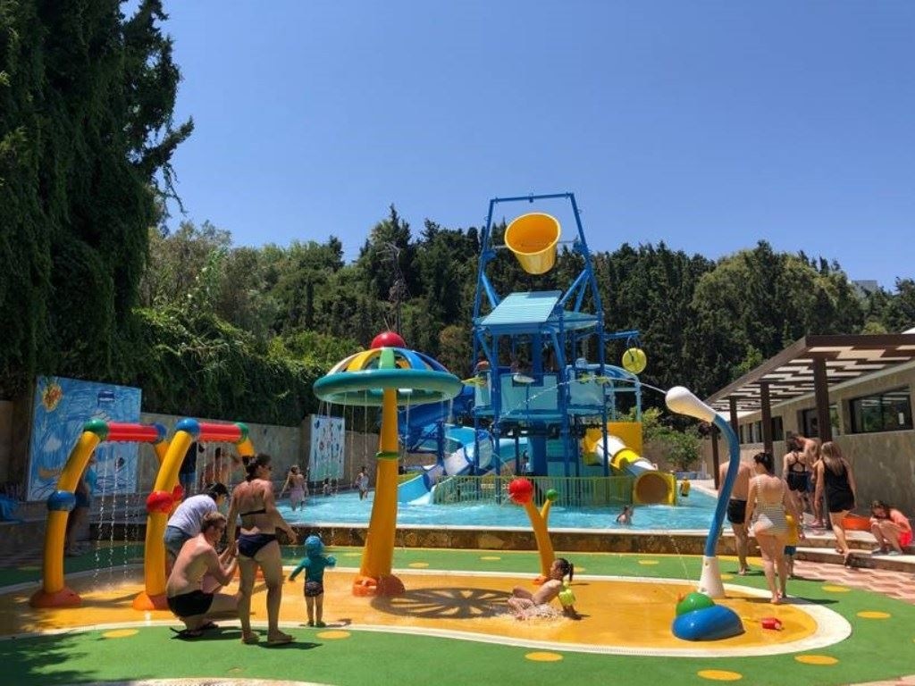 water-park-water-park