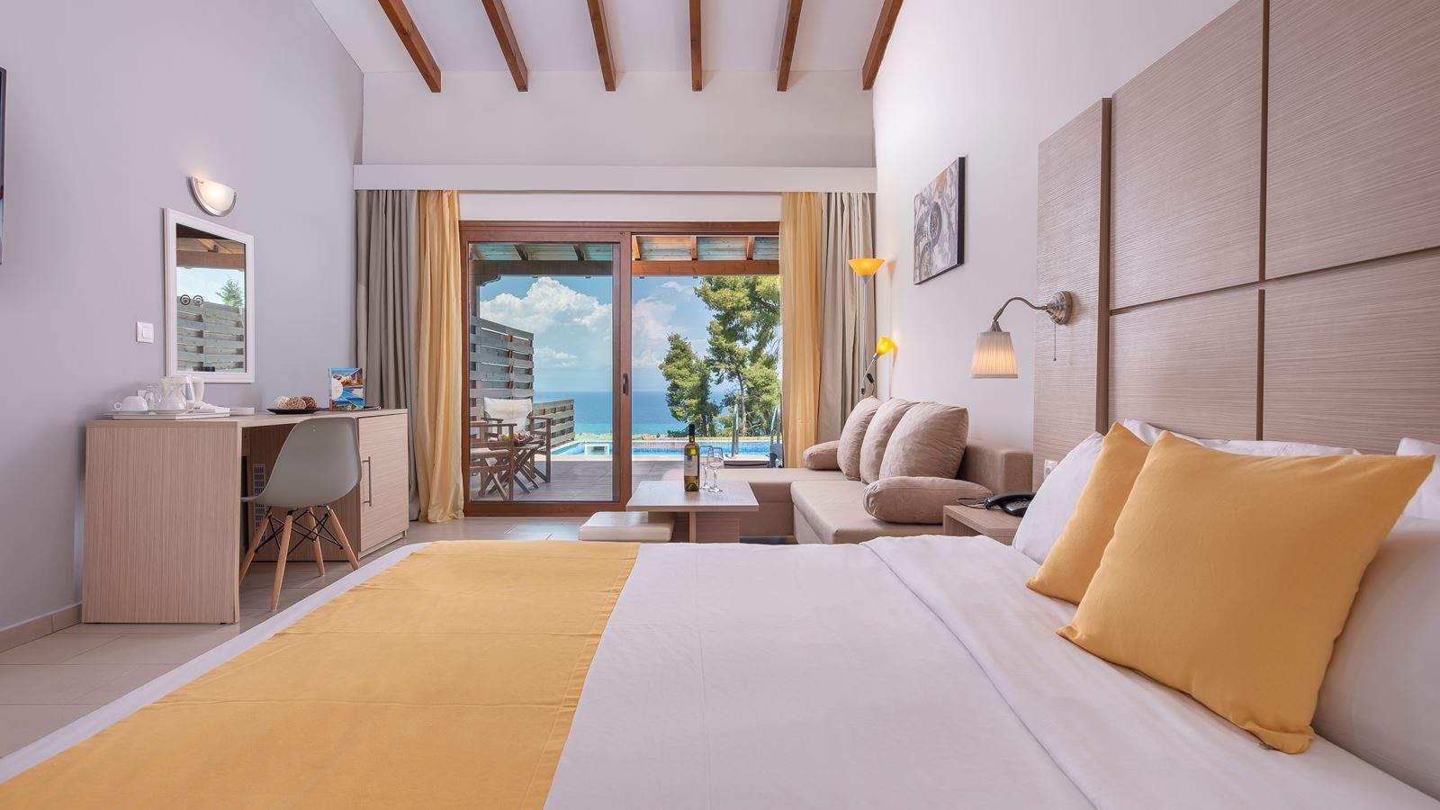 rooms-junior-suite-with-private-pool