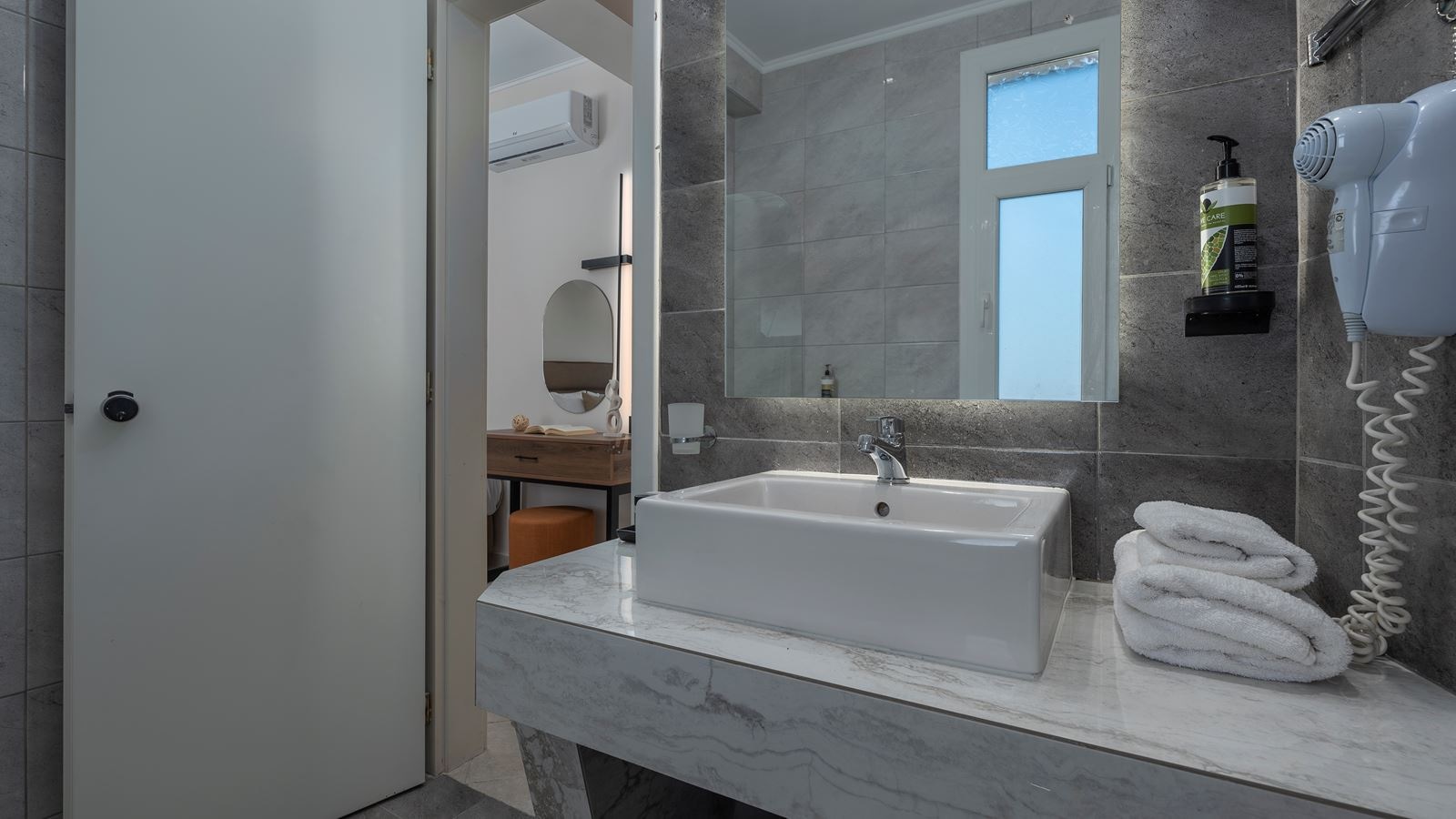 rooms-superior-sea-view