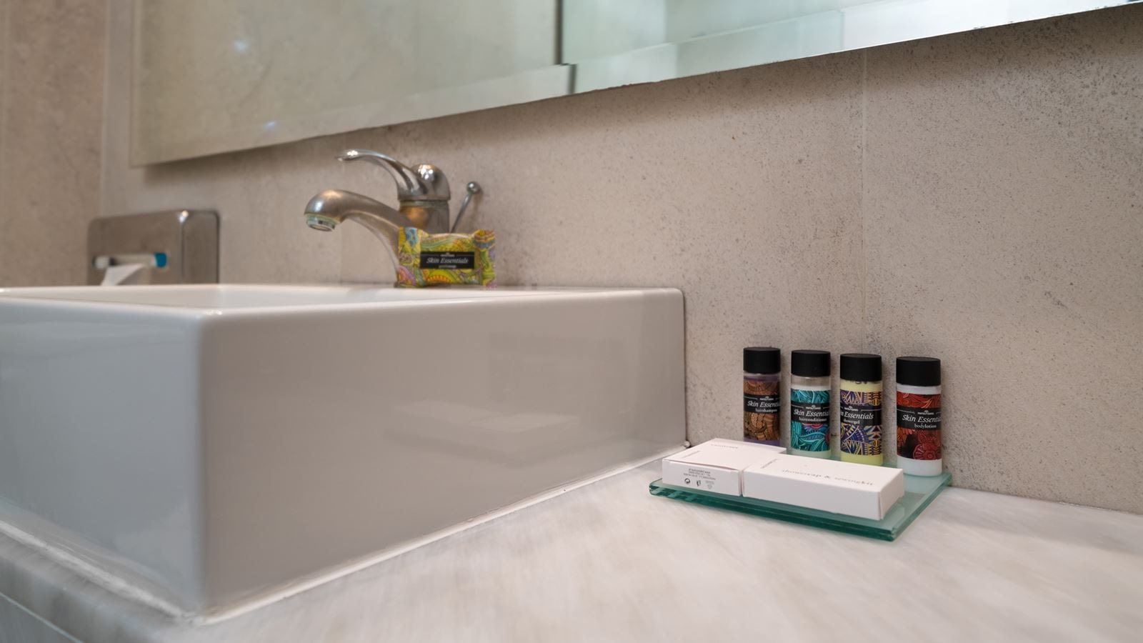 rooms-bungalow-single-room-garden-view