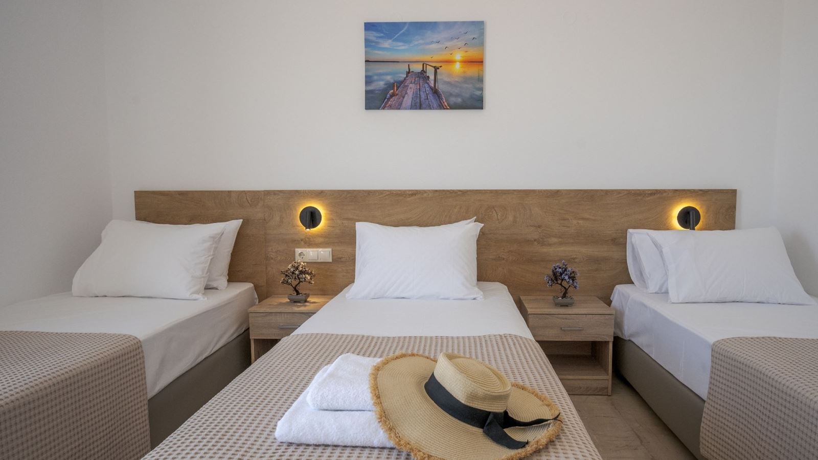 rooms-triple-room