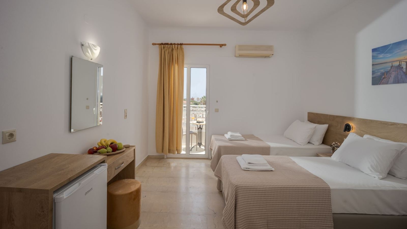 rooms-triple-room