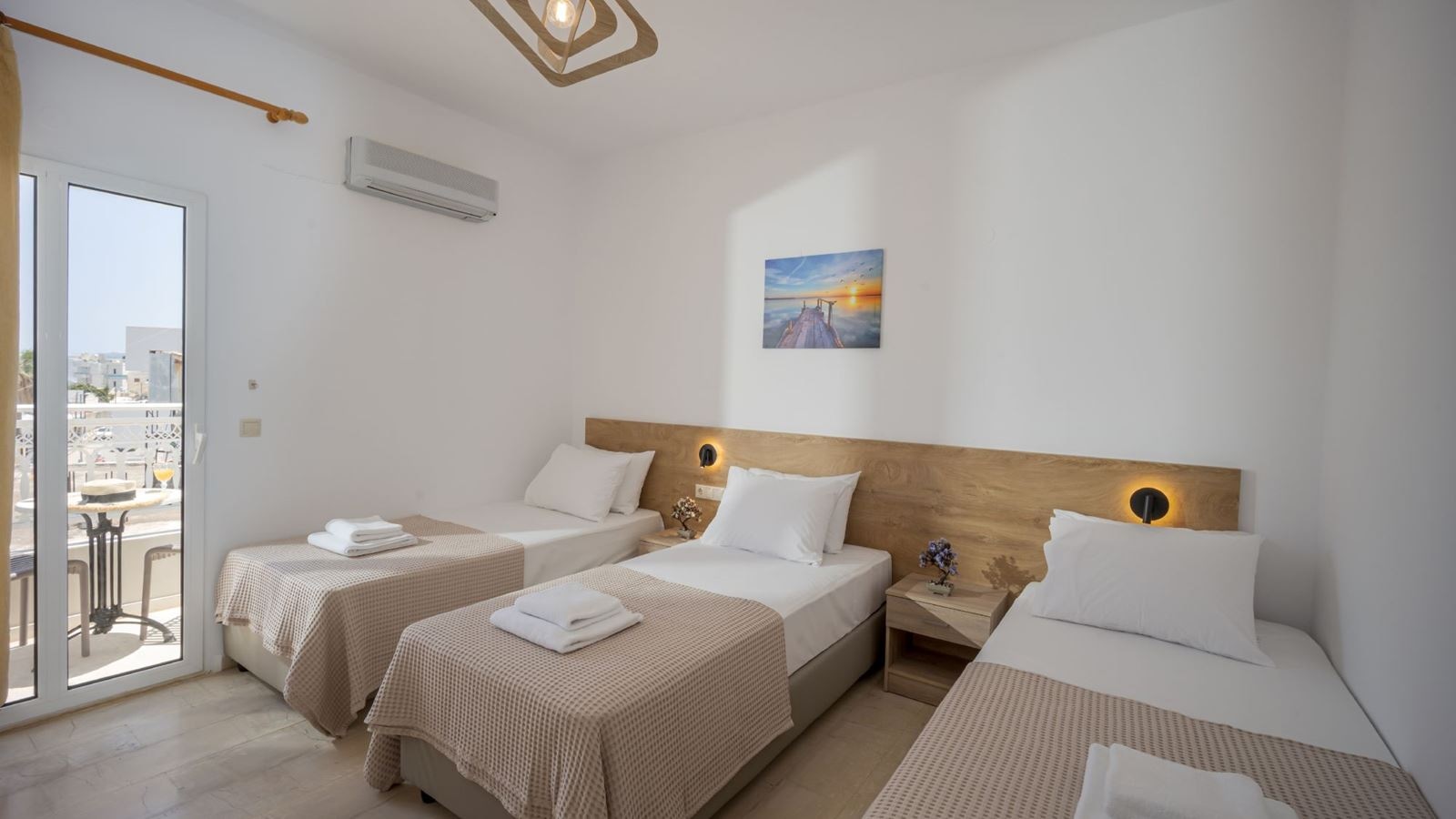 rooms-triple-room