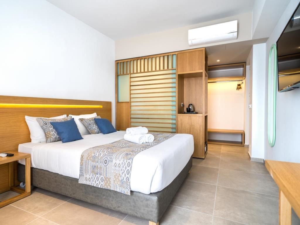 rooms-double-superior-side-sea-view