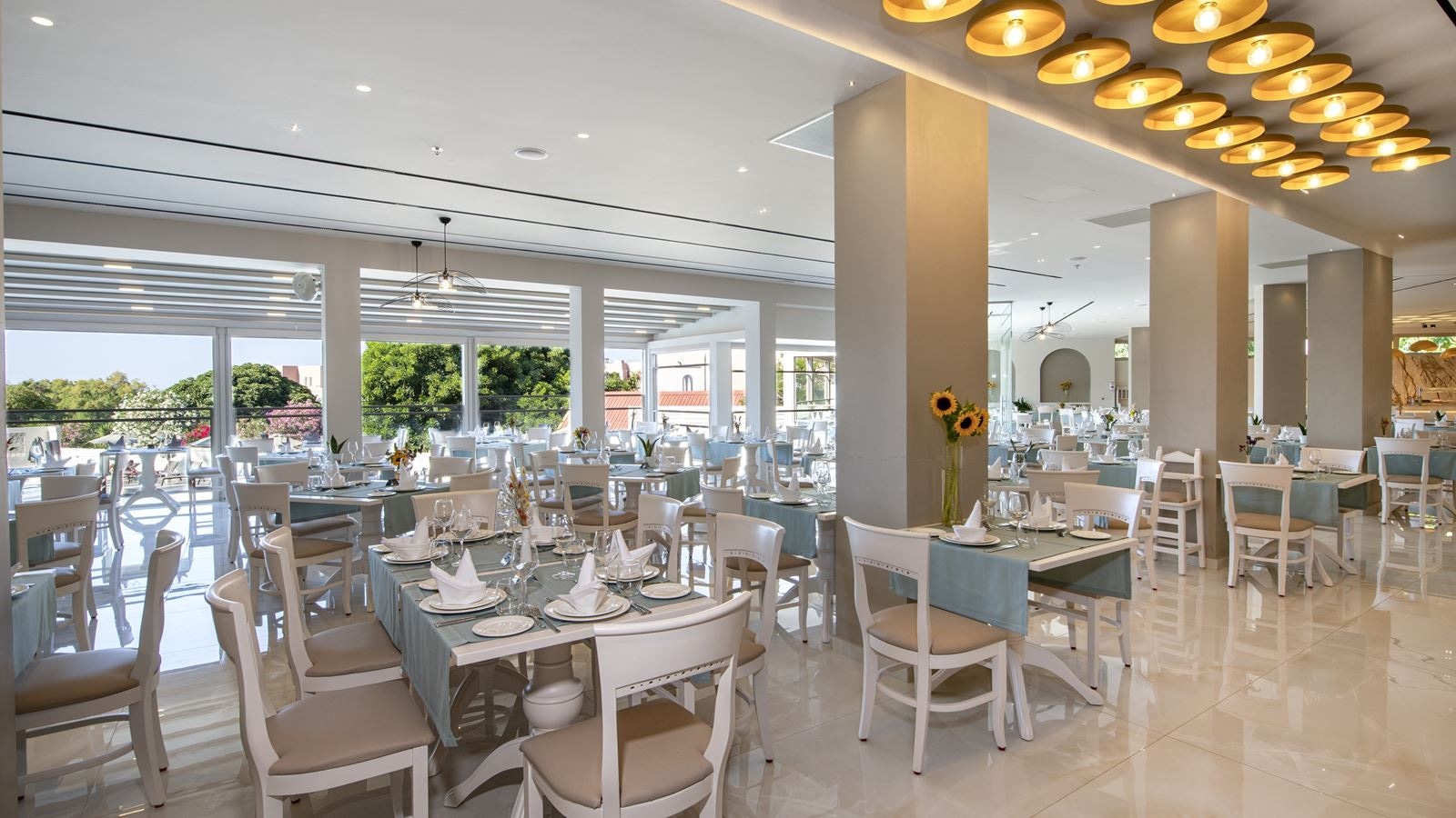 restaurants-knosssos-restaurant