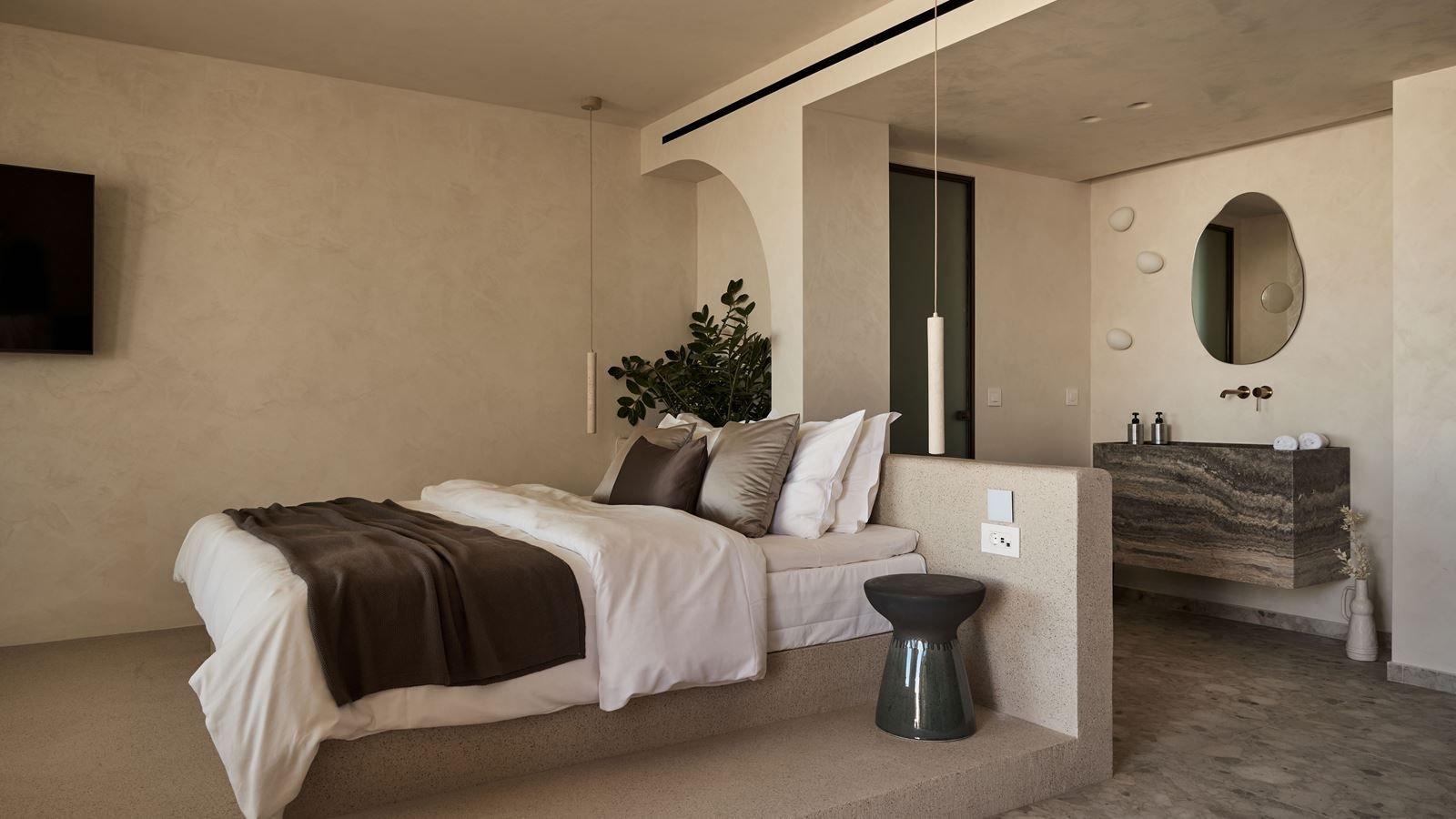 rooms-luxury-suite-1-bedroom-seaview-ourdoor-jacuzzi