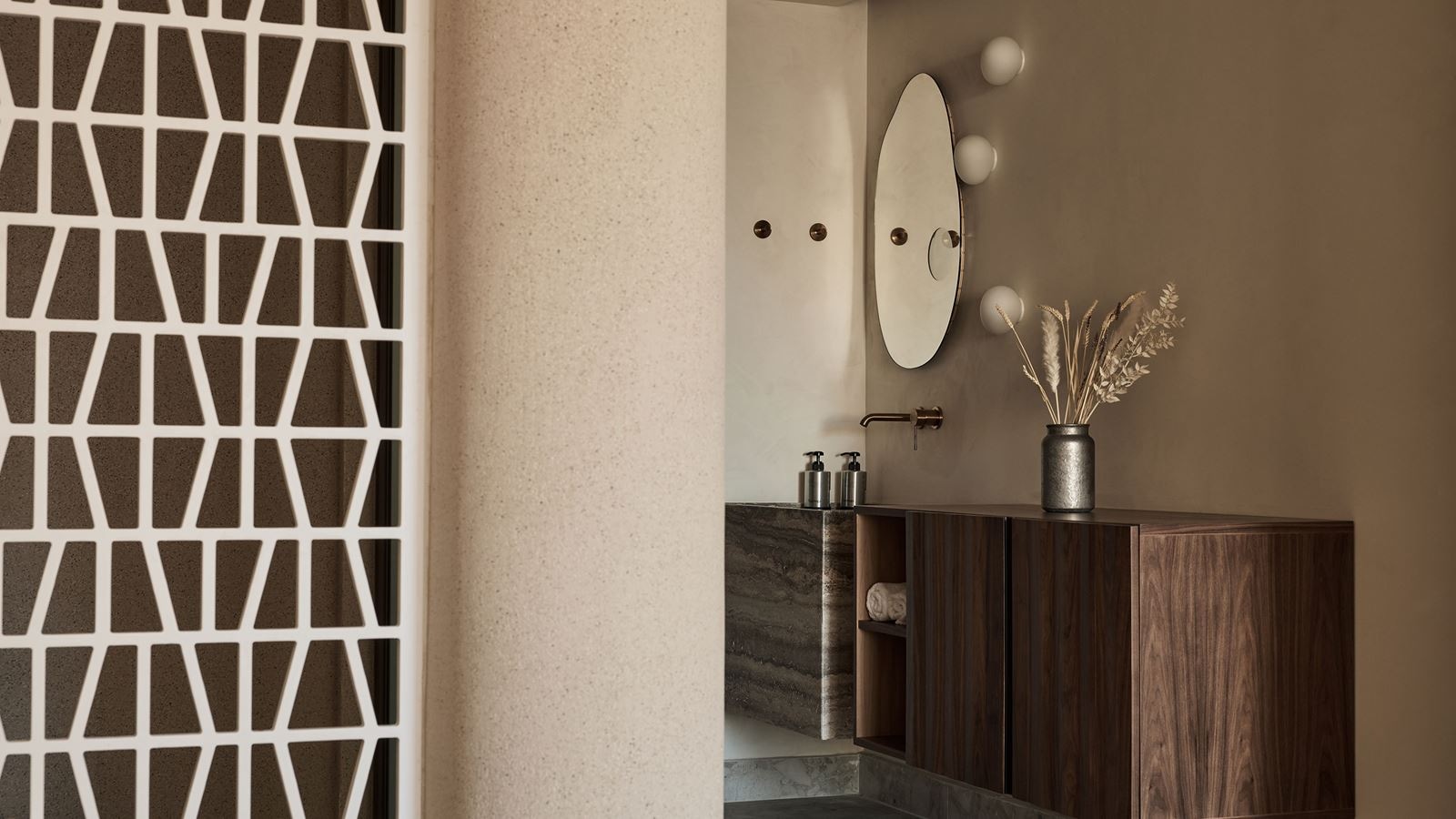 rooms-serenity-1-bedroom-suite-balcony