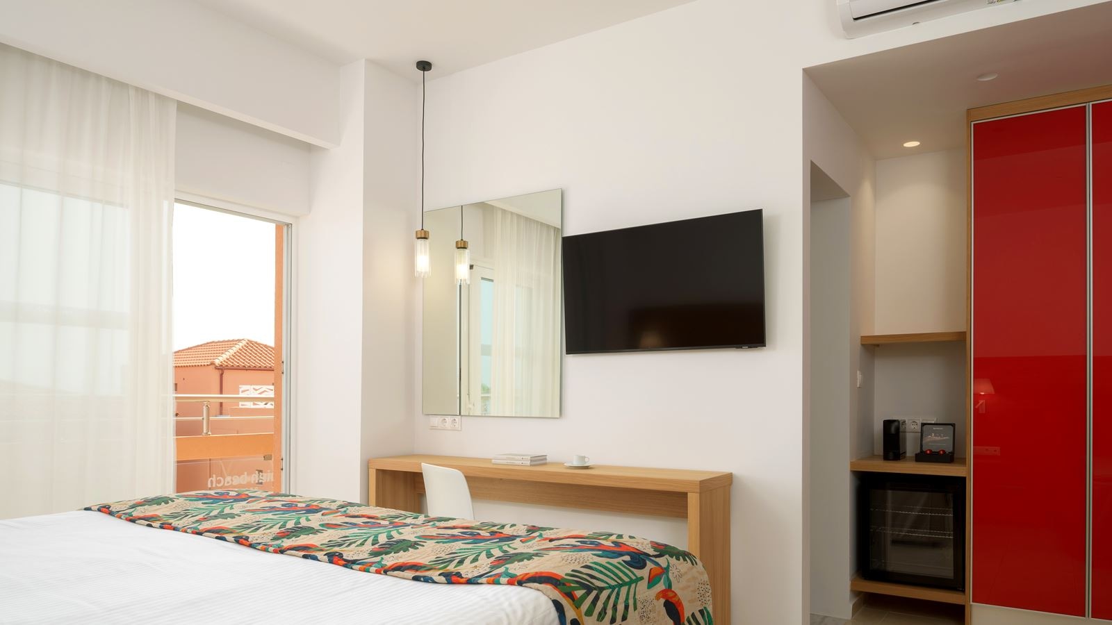 rooms-deluxe-double-side-sea-view