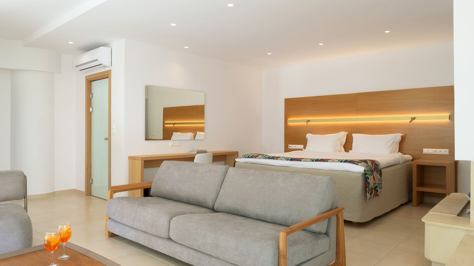 rooms-emerald-suite-sea-view