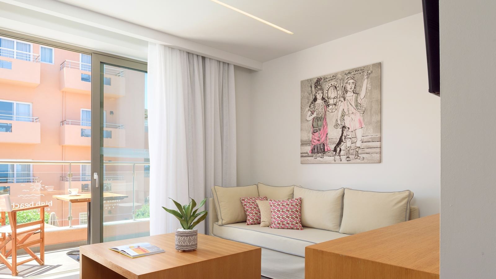 rooms-deluxe-grand-2-bedrooms-beachfront-fsv