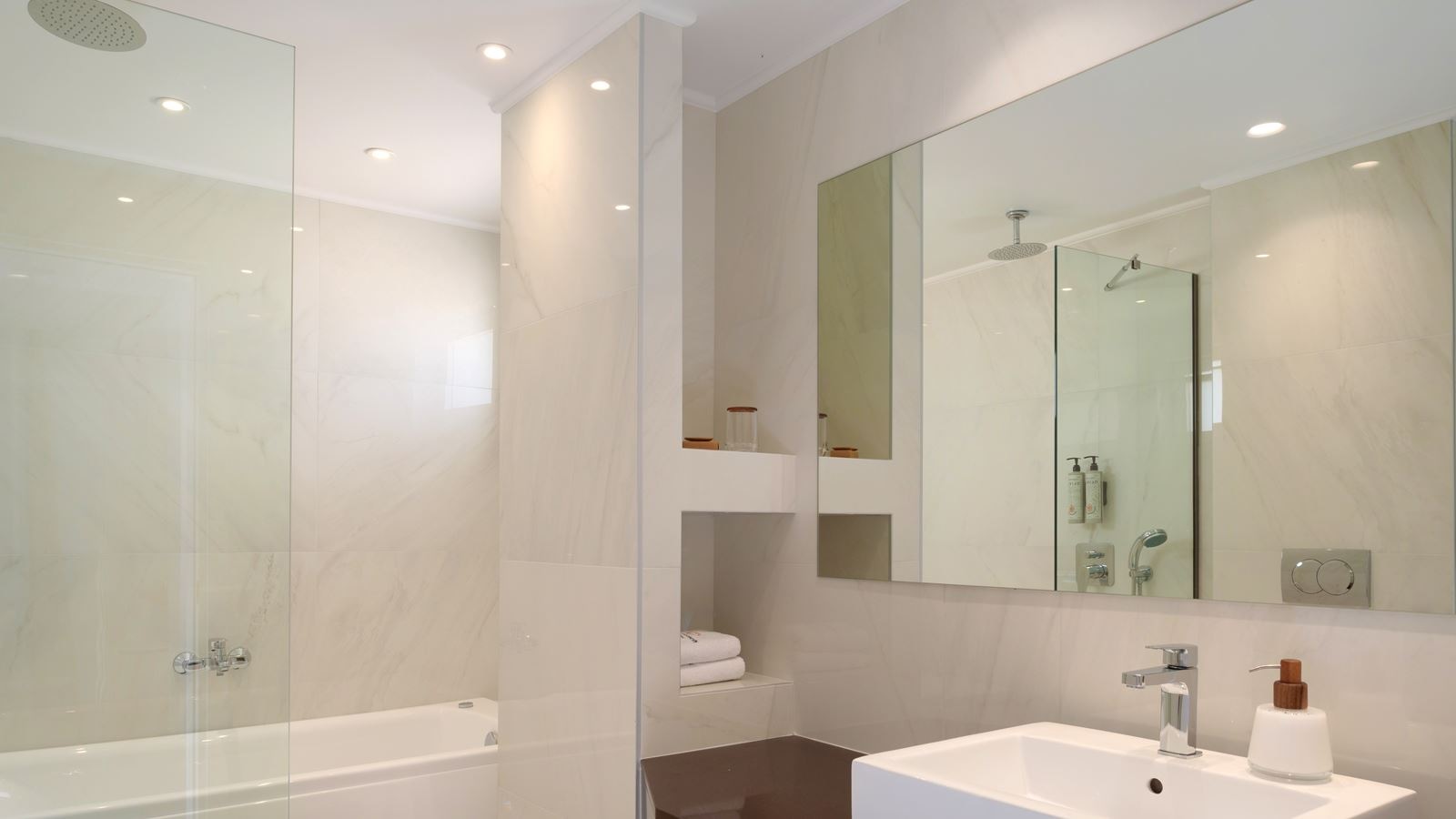 rooms-panorama-suite-sv