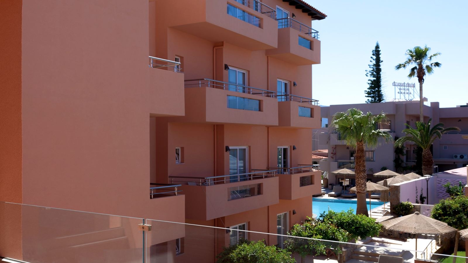 rooms-deluxe-family-2-bedrooms