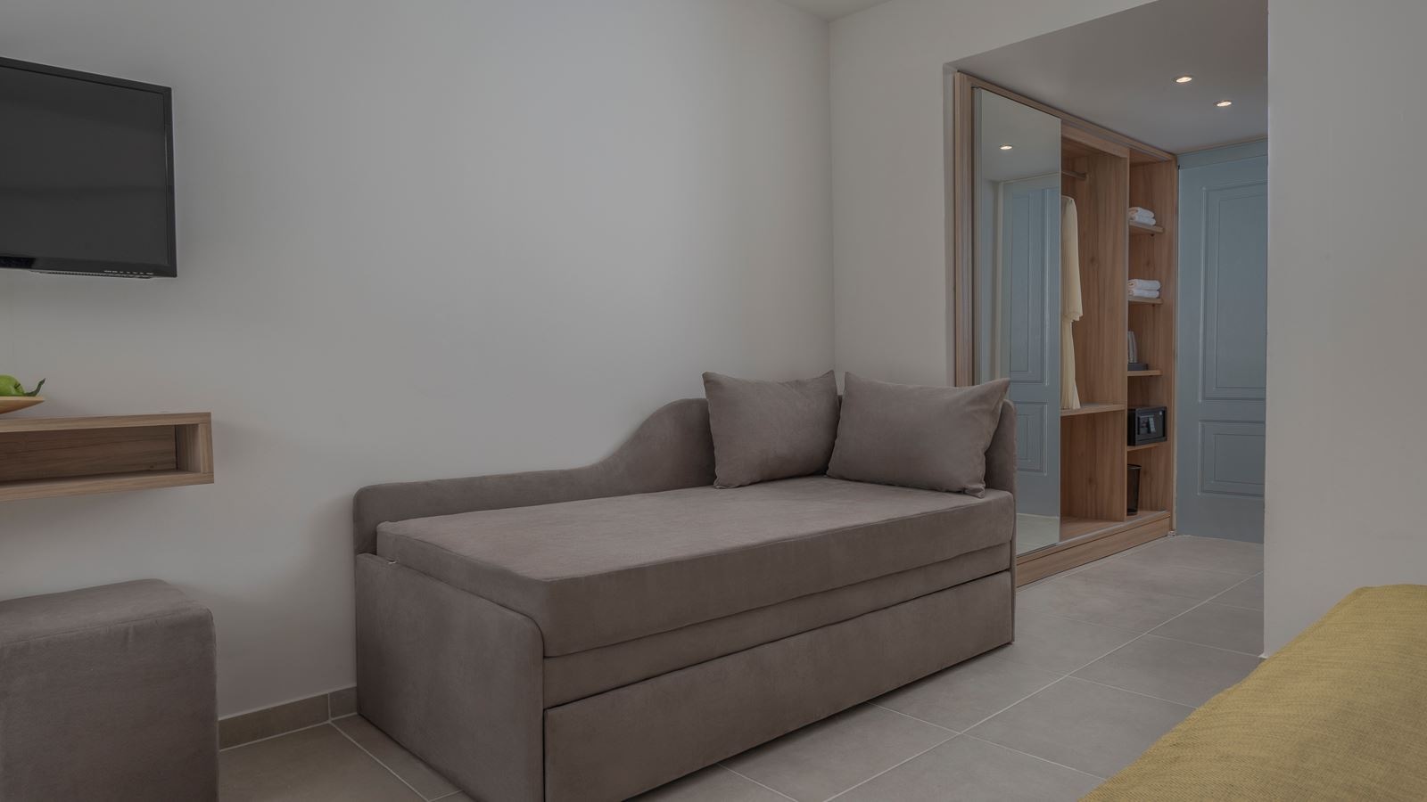 rooms-comfort-double-land-view