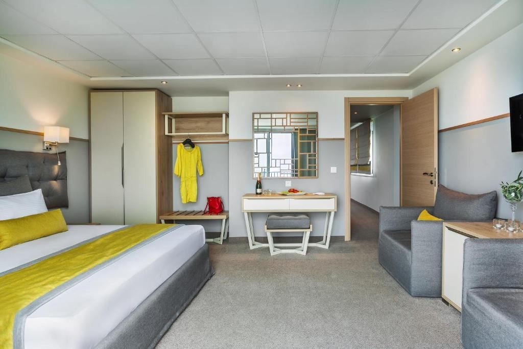 rooms-suite-deluxe-sea-view