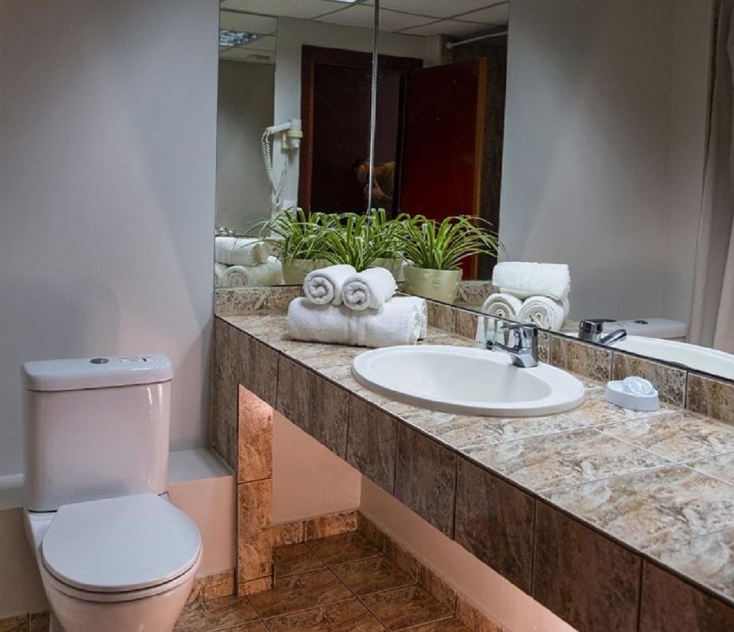 rooms-economy-family-room