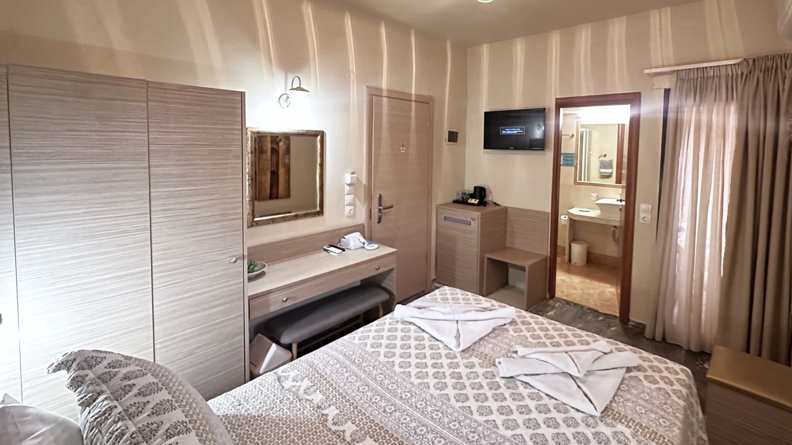 rooms-single-standard