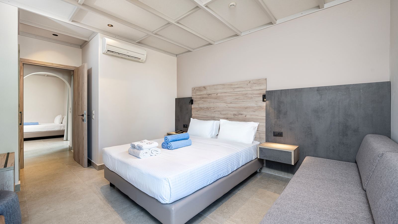 rooms-superior-family-room-separated-living-room