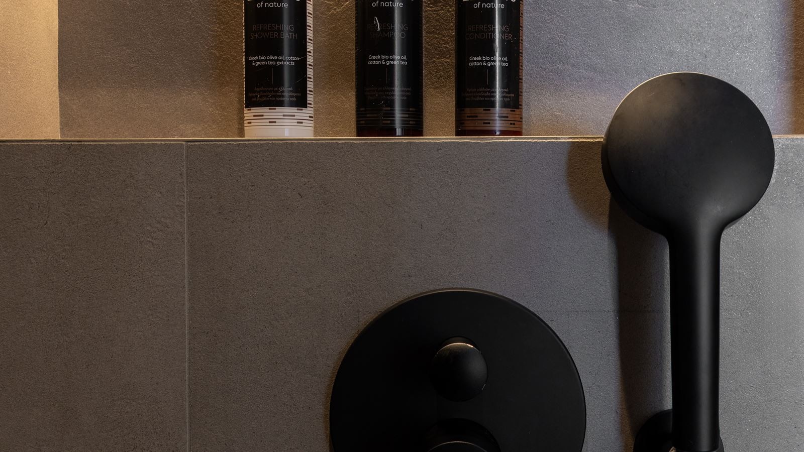 rooms-amber-gold-suite-seaview