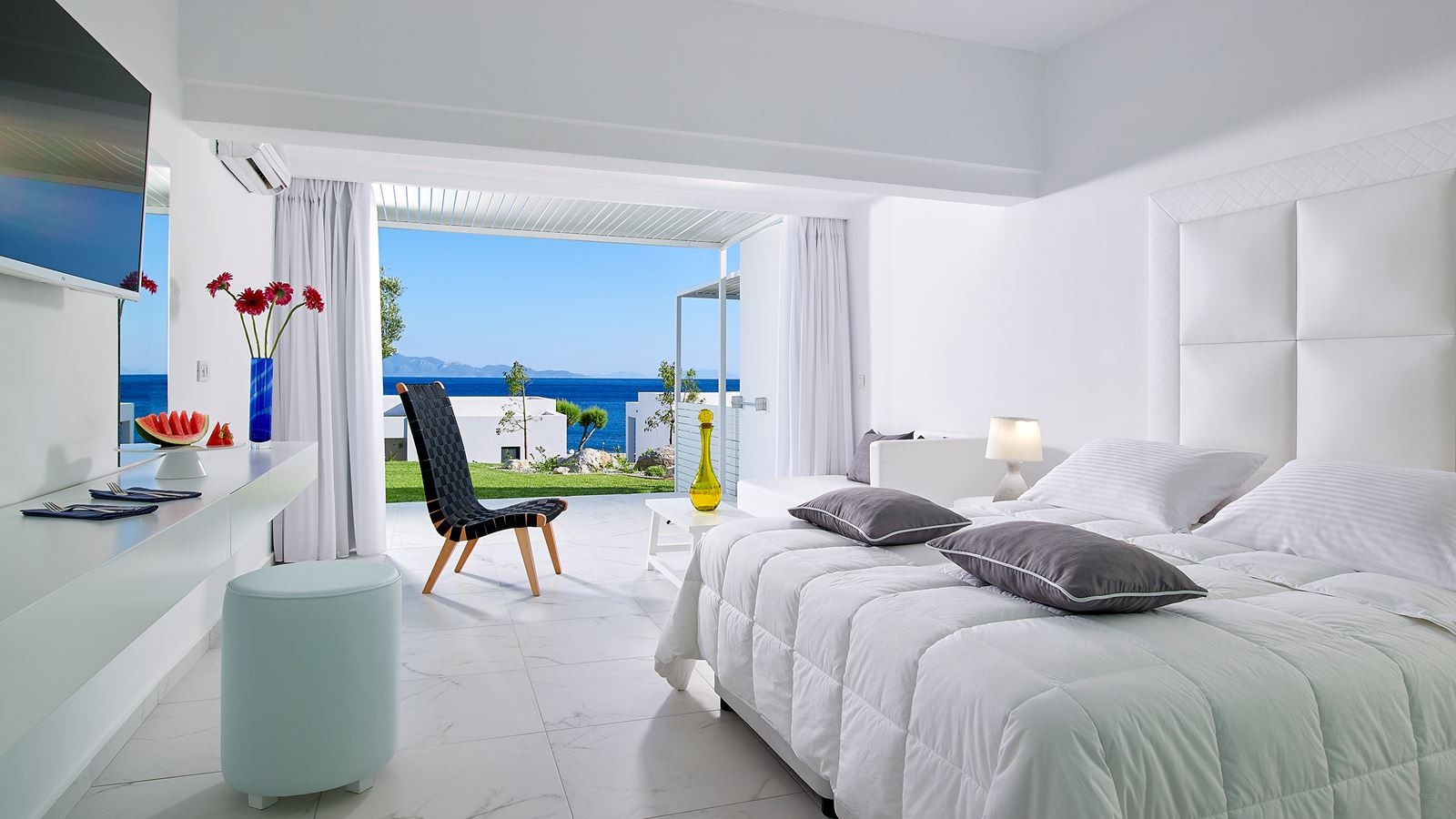 rooms-bungalow-double-sea-view-balcony-or-terrace