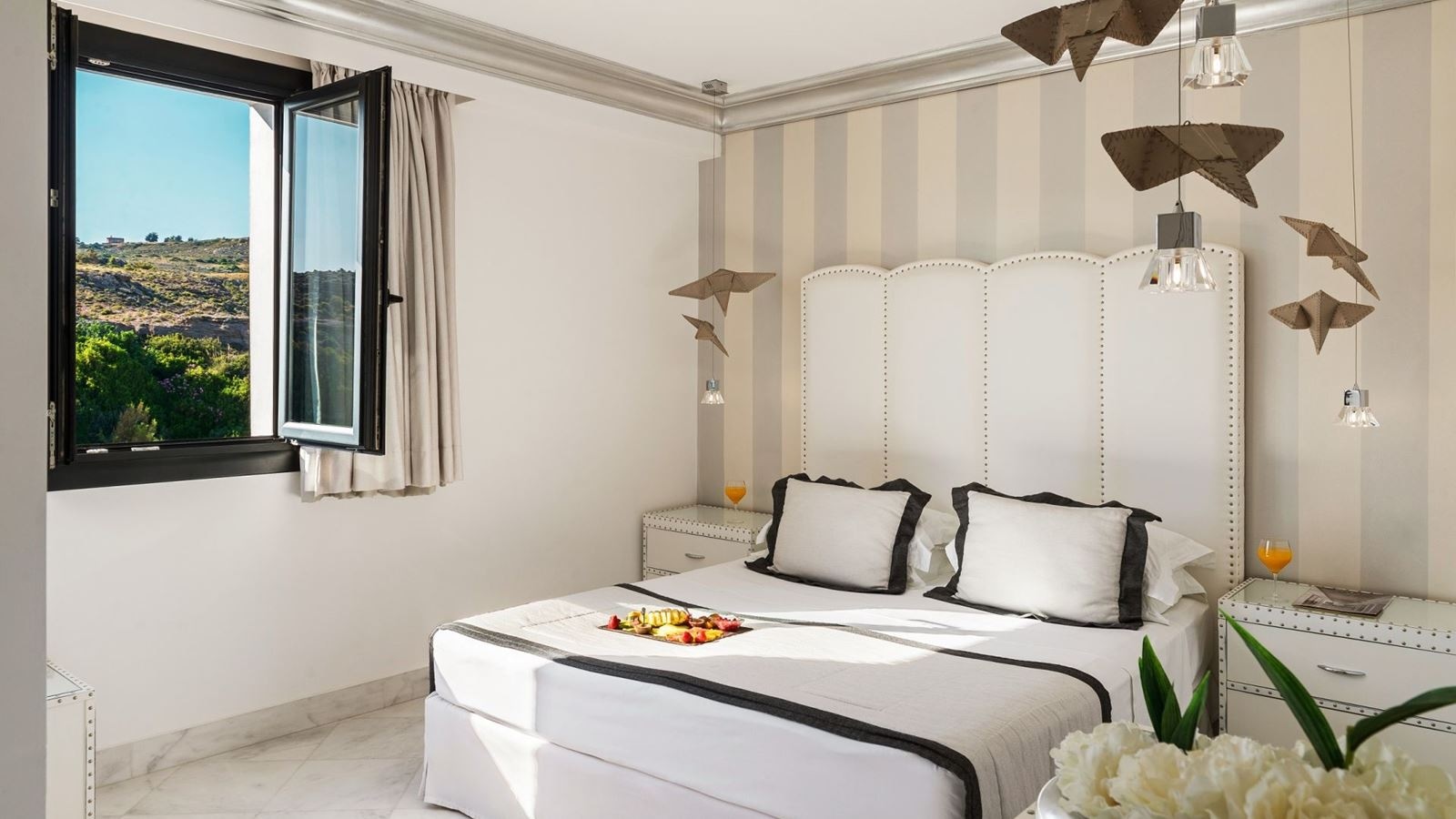 rooms-single-mountain-view--balcony-or-terrace