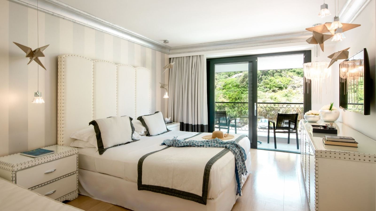 rooms-twin-mountain-view