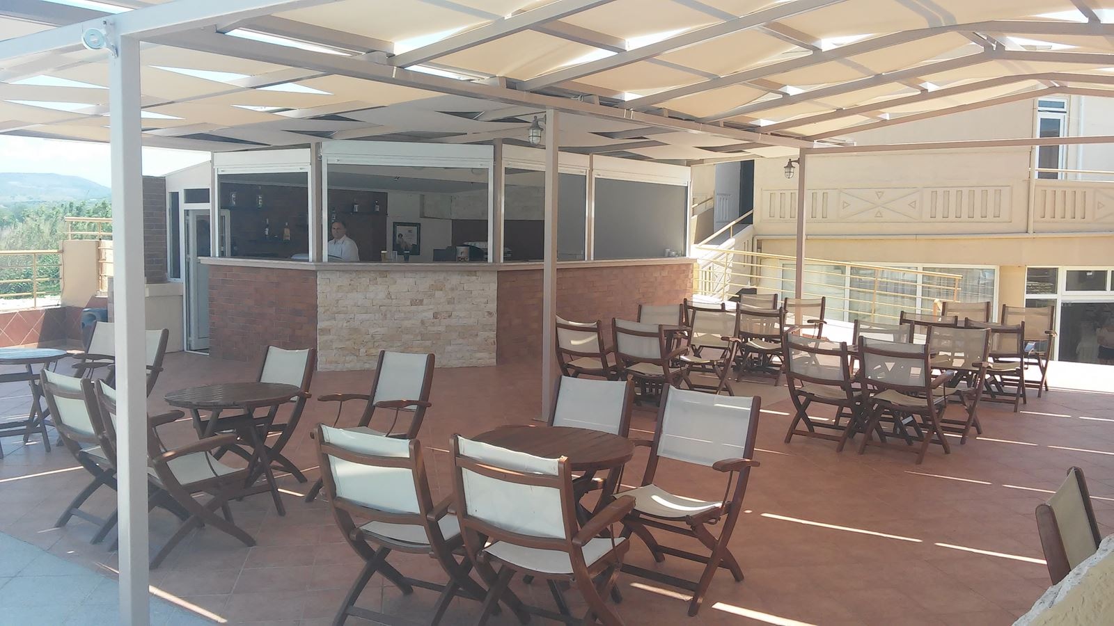 bars-kavros-pool-bar