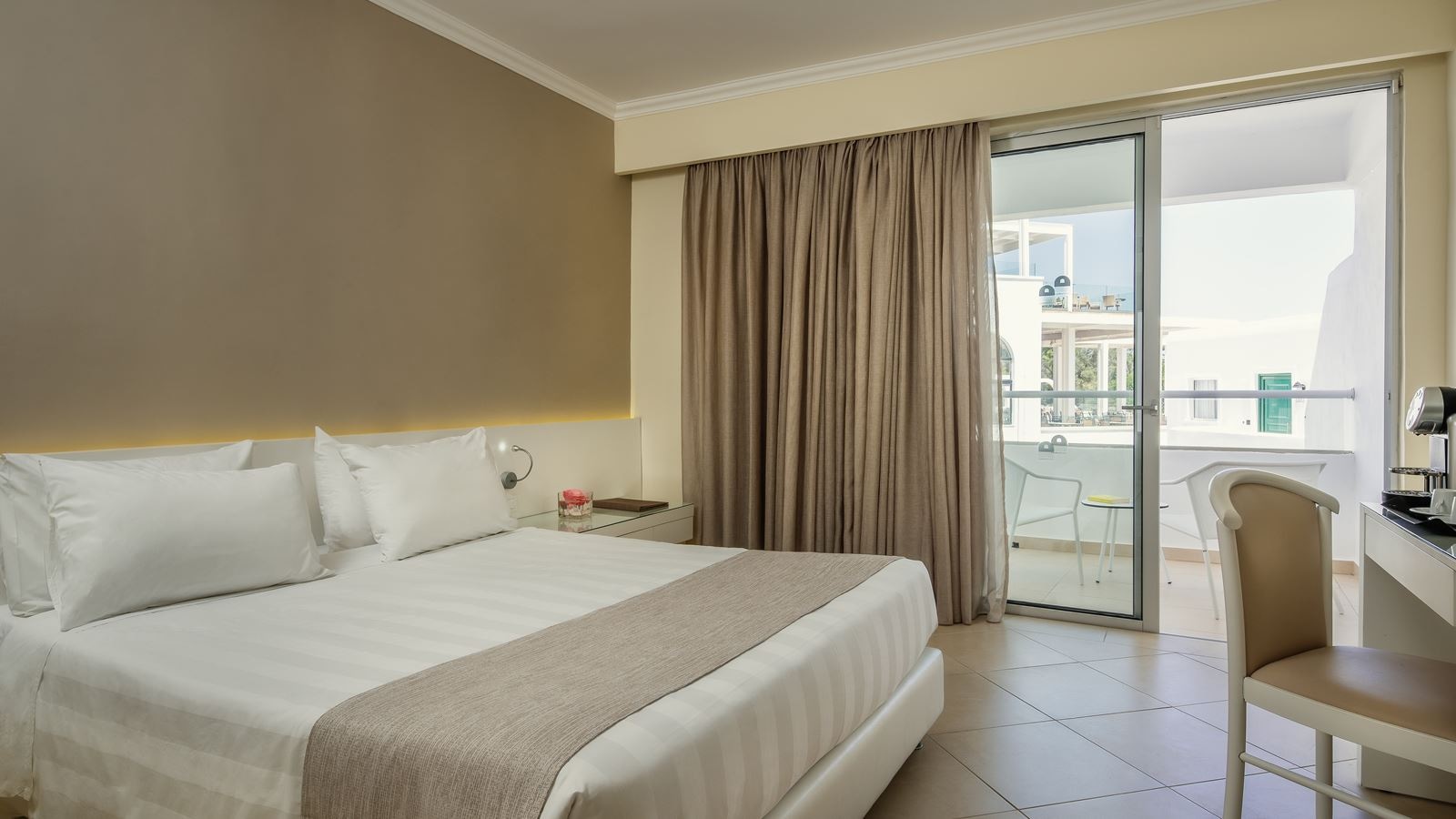 rooms-deluxe-garden-view