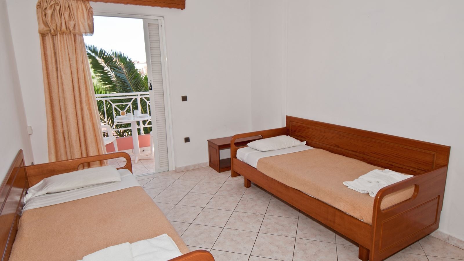 rooms-2bedroom-standard-apartment