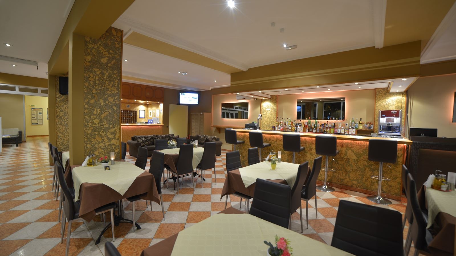 restaurants-main-restaurant