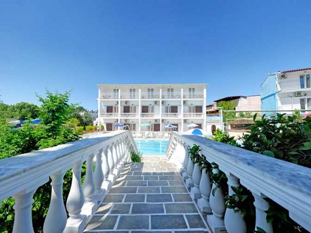 pools-outdoor-pool