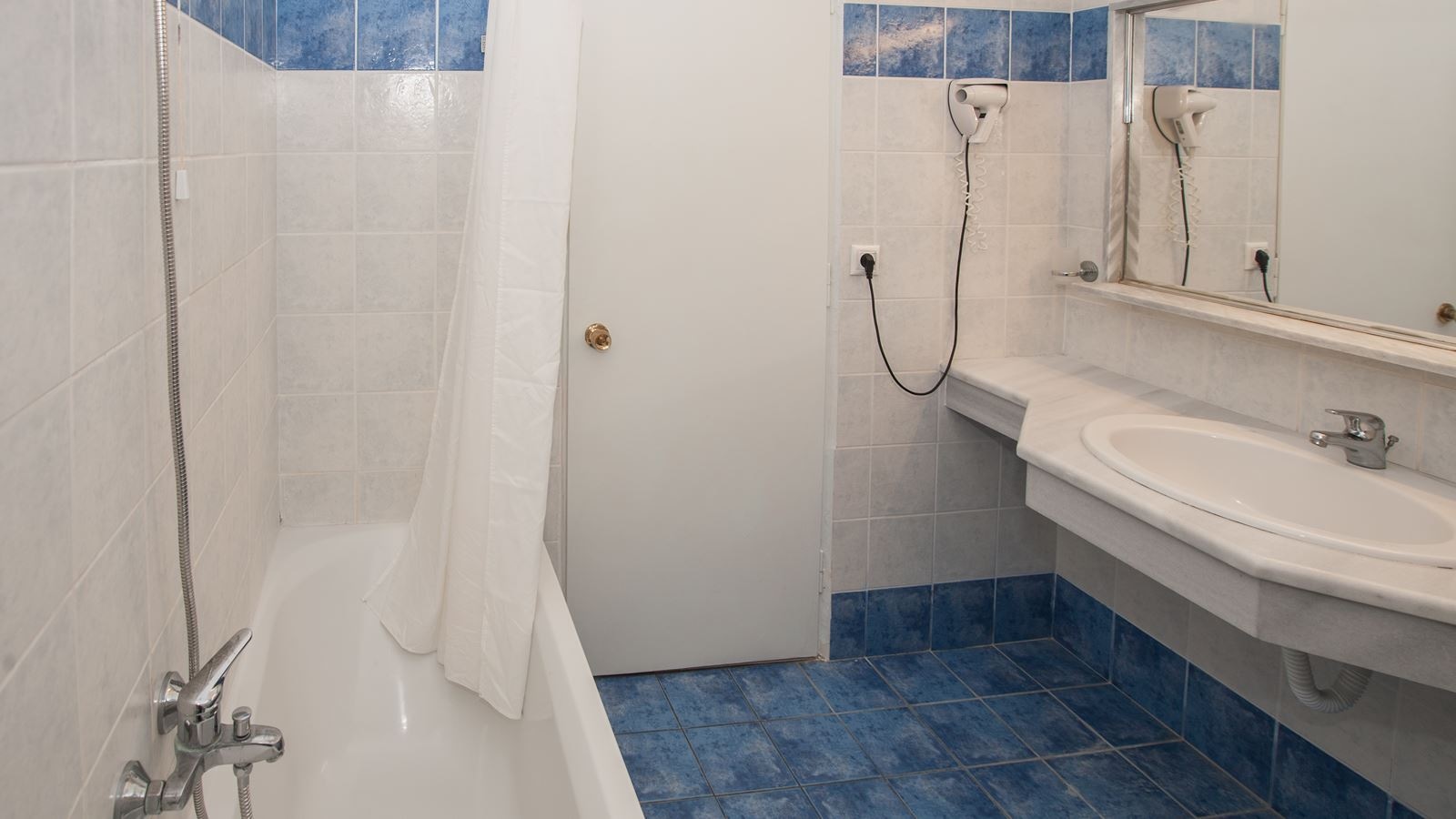 rooms-standard-sea-view