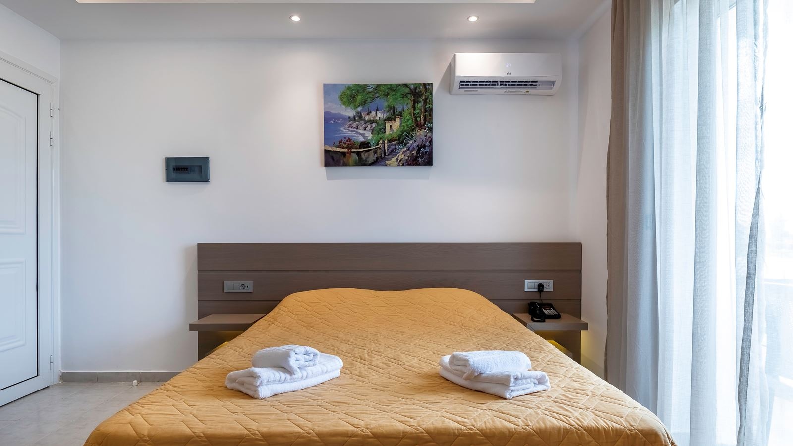 rooms-bungalow-standard-double-gardenview-balcony-or-terrace