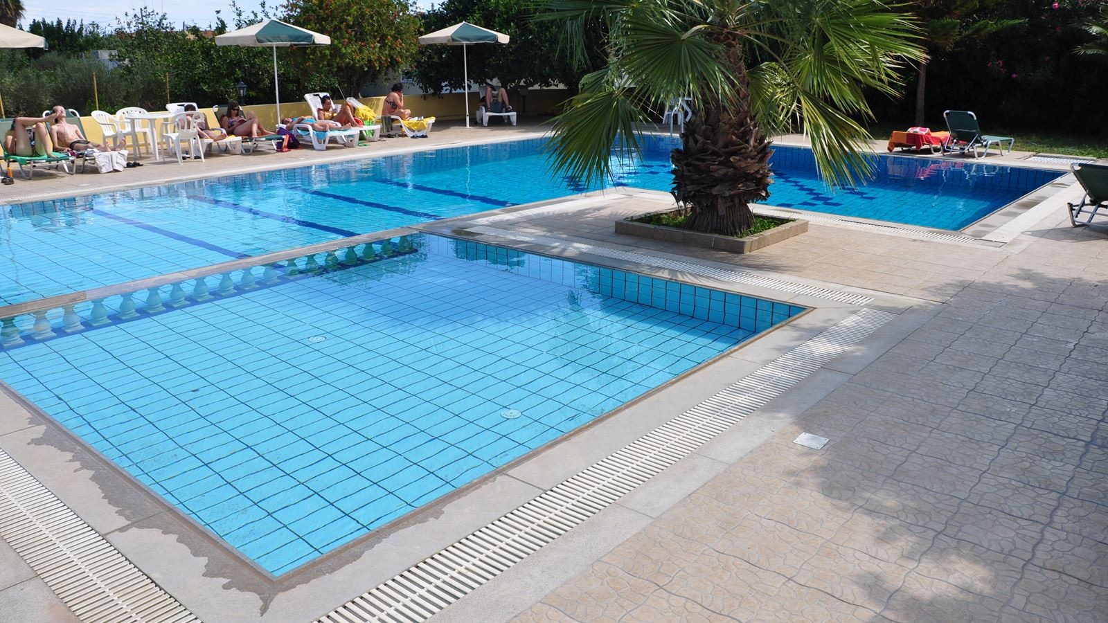 pools-outdoor-childrens-pool