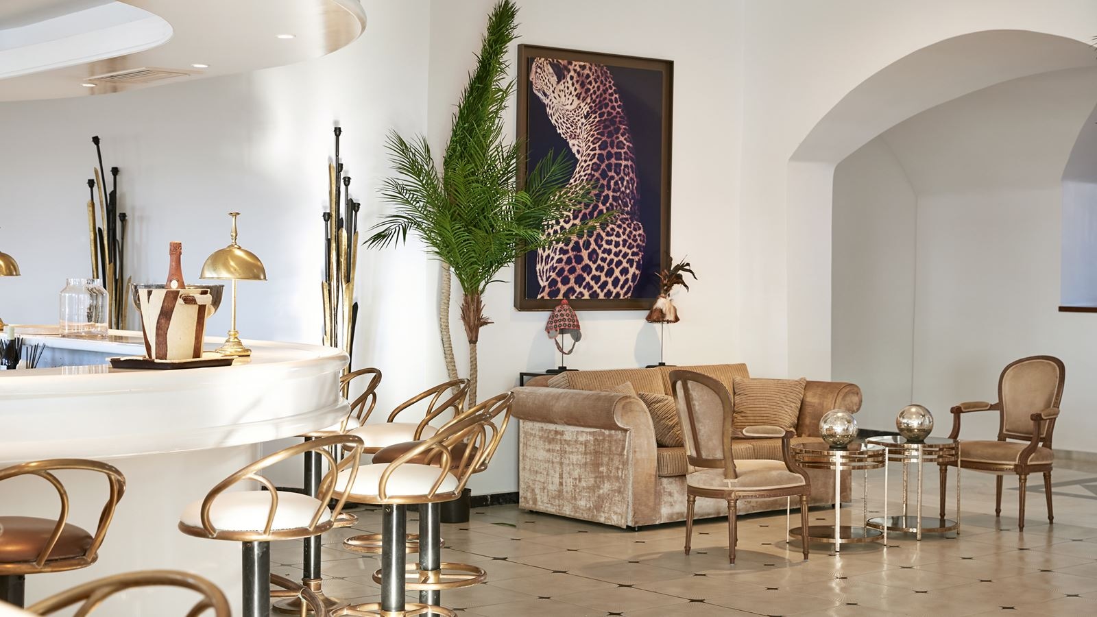 bars-panther-lobby-bar