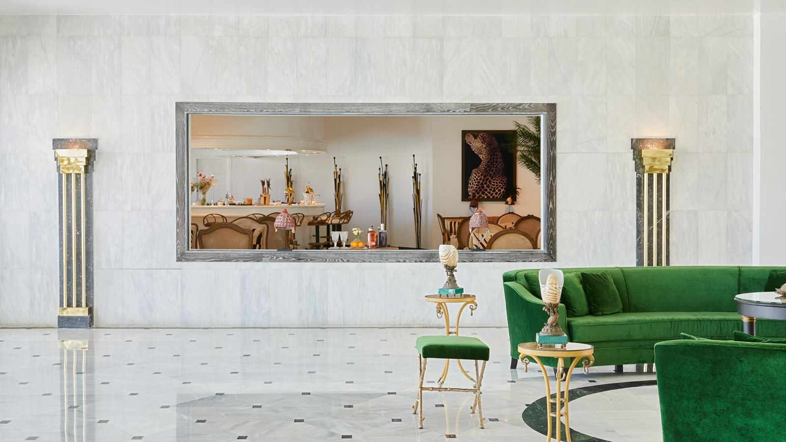 bars-panther-lobby-bar