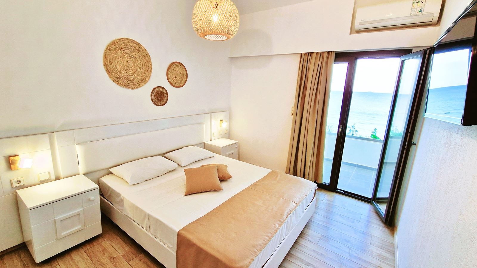 rooms-family-sea-view