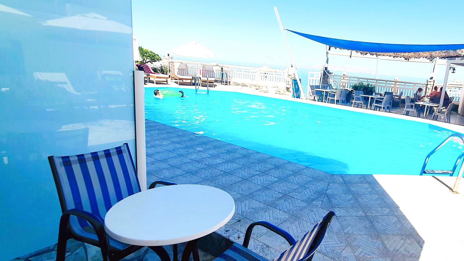 rooms-family-sea-view