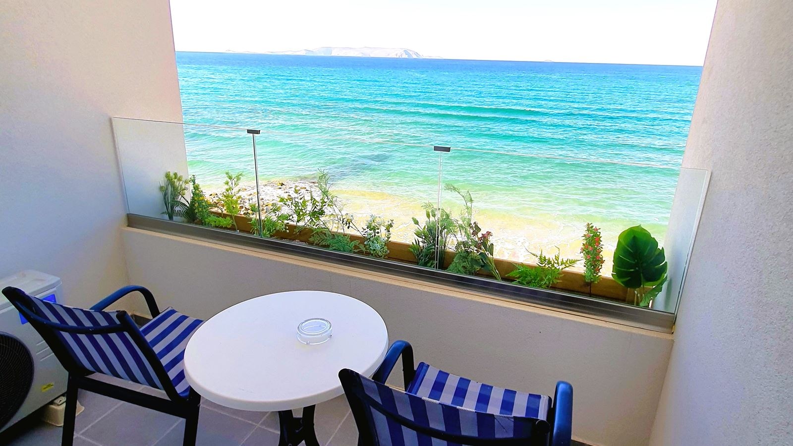 rooms-family-sea-view