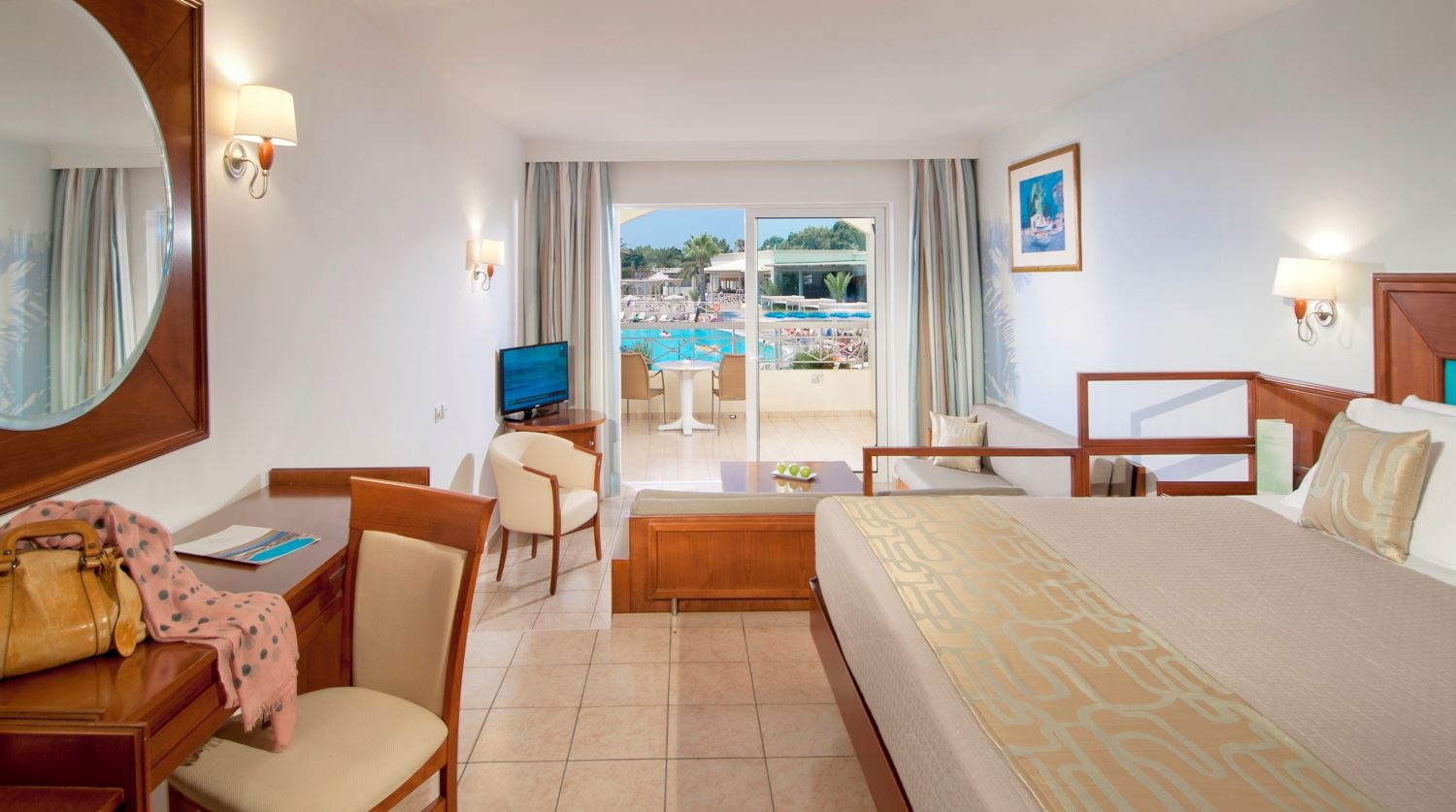 rooms-superior-room-balcony-or-terrace