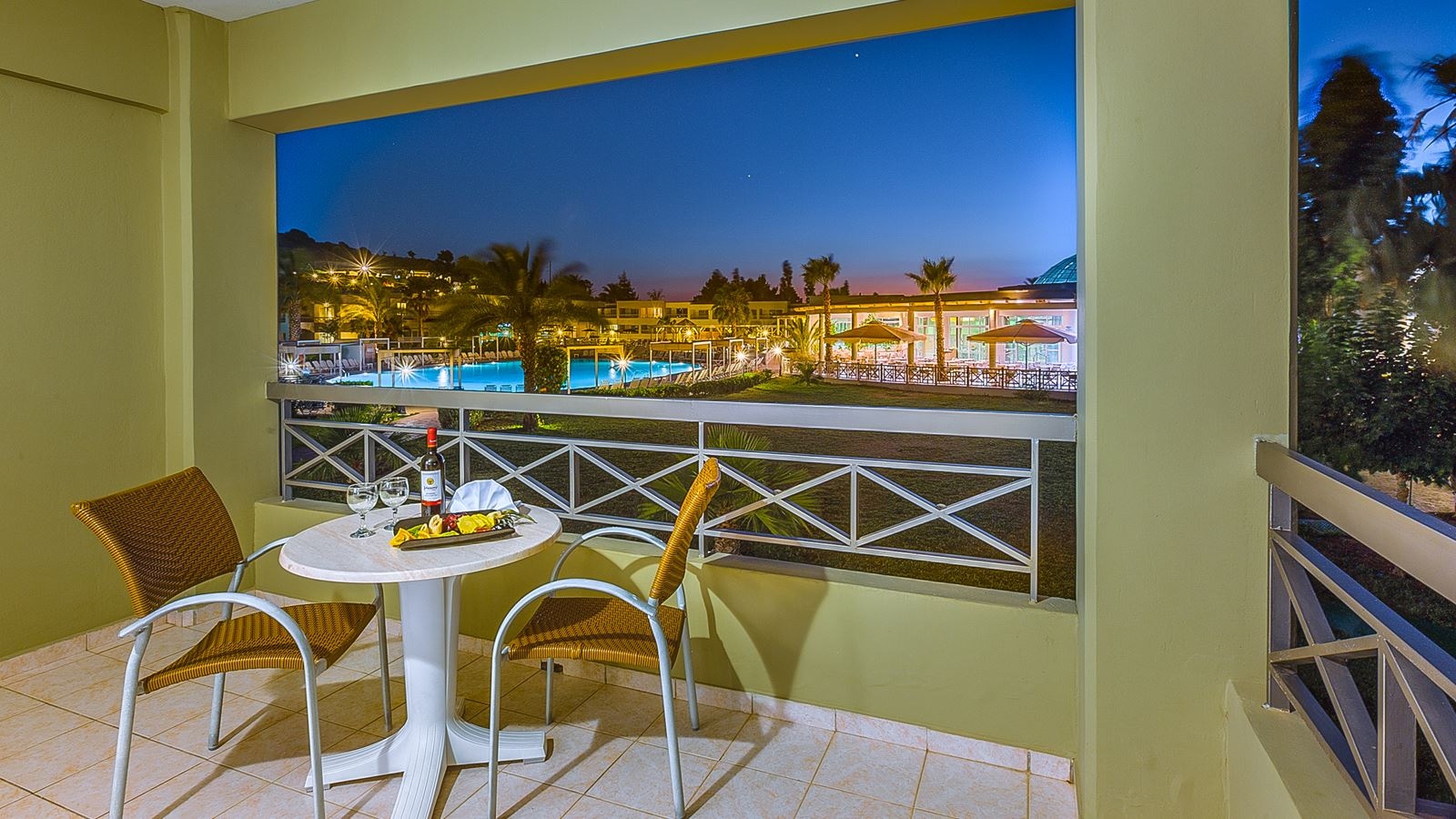 rooms-superior-room-balcony-or-terrace