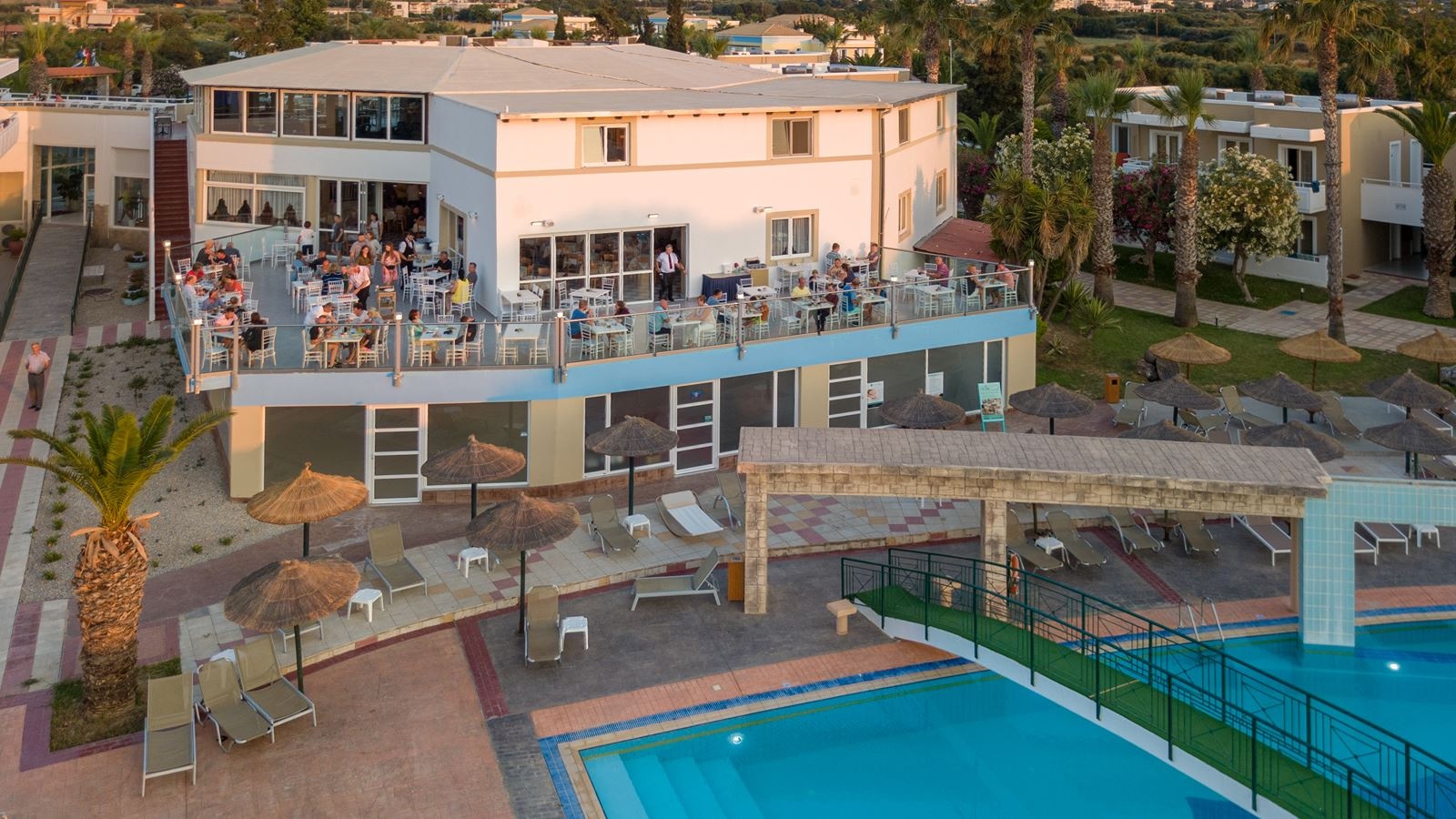 restaurants-main-restaurant