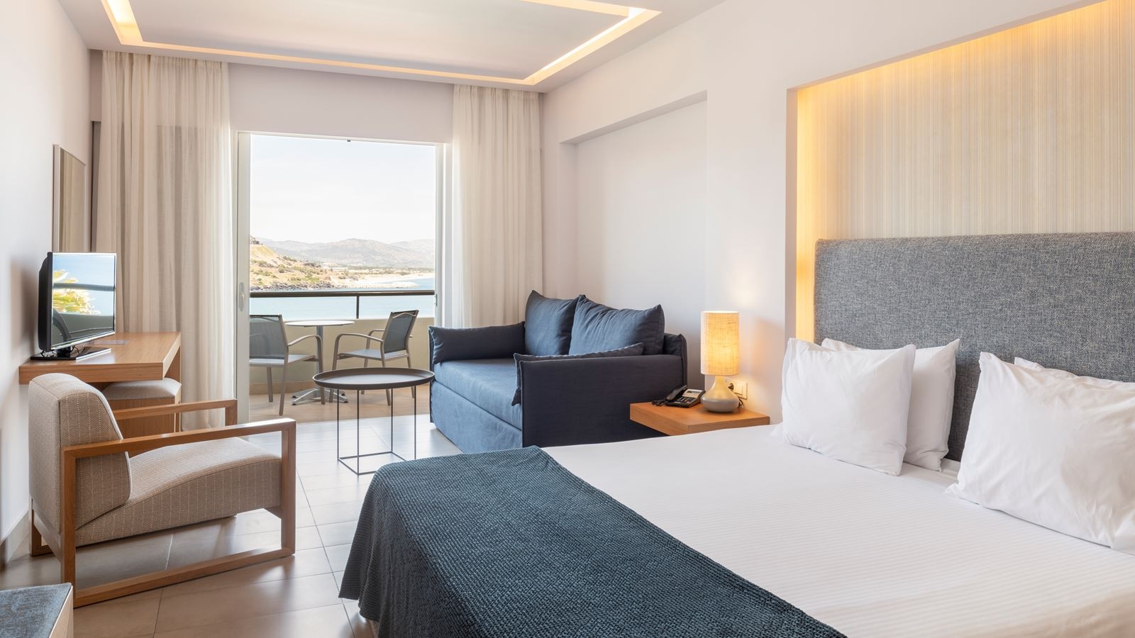 rooms-junior-suite-sea-view