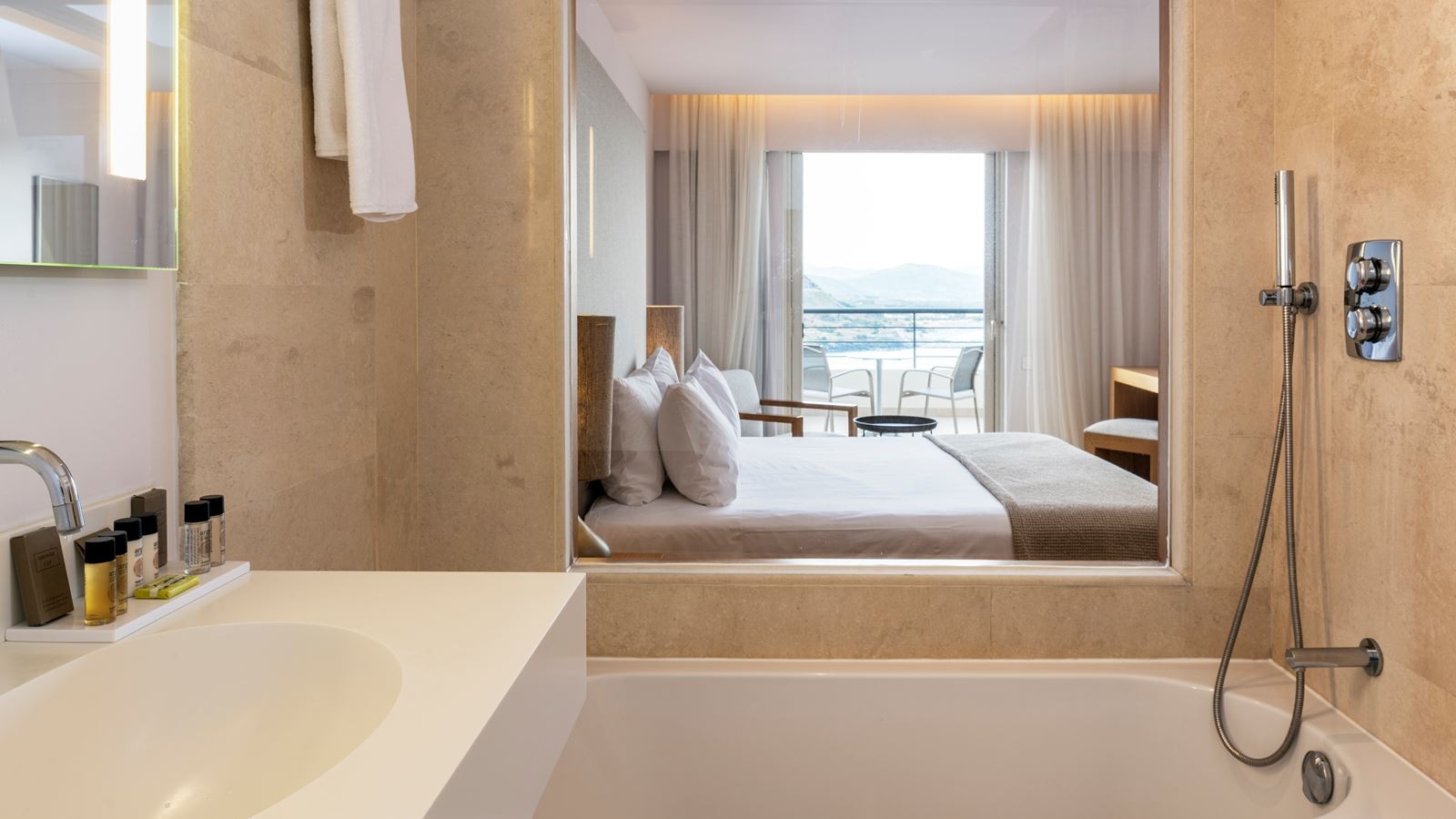 rooms-double-room-sea-view