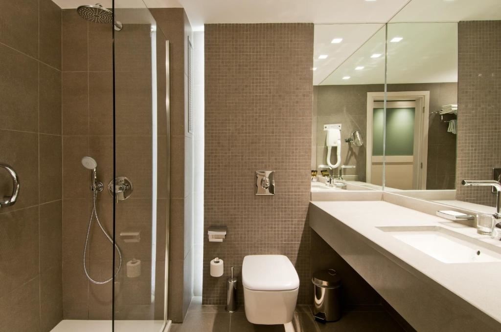 rooms-room-deluxe-balcony-or-terrace