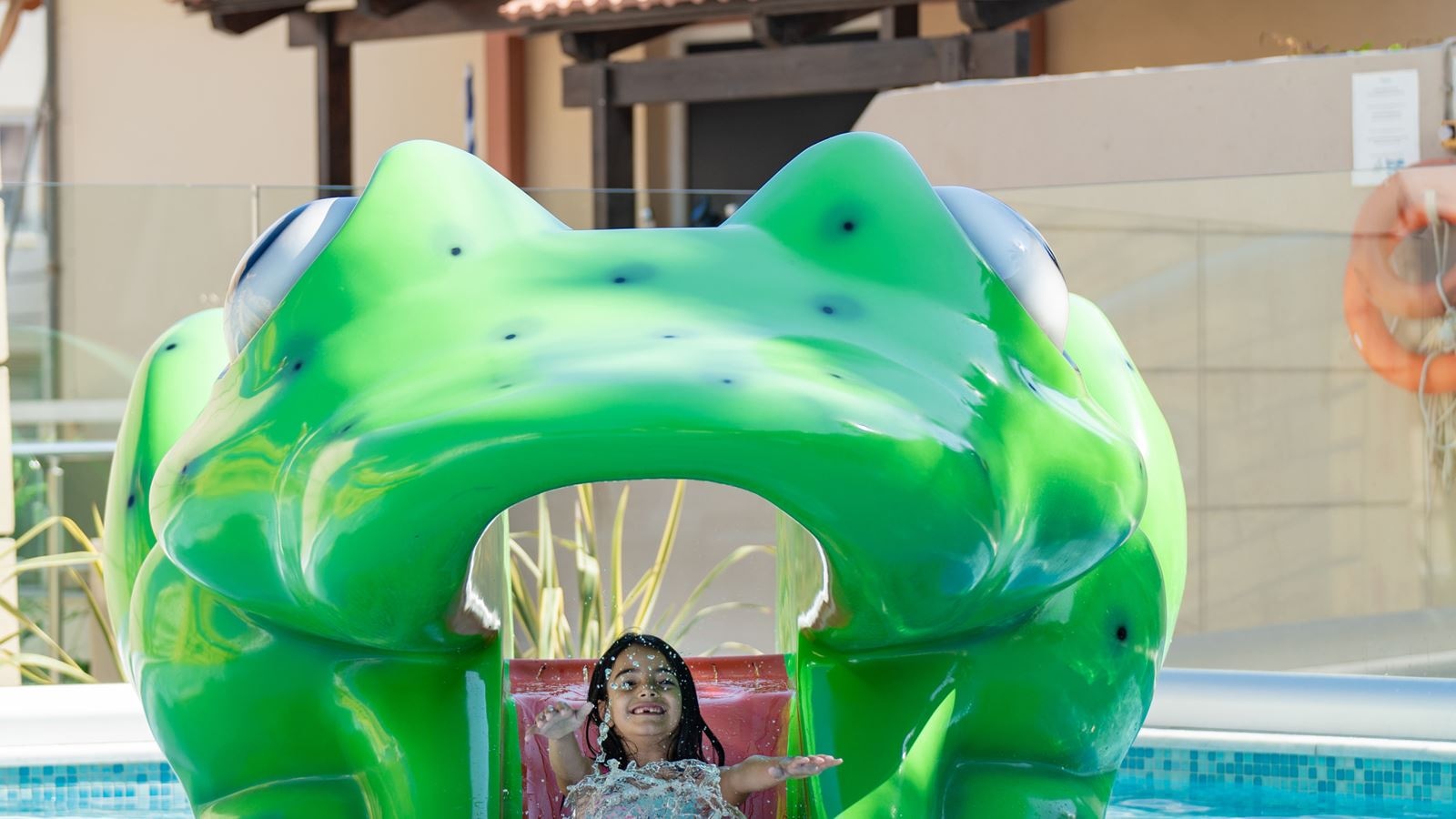 pools-outdoor-childrens-pool