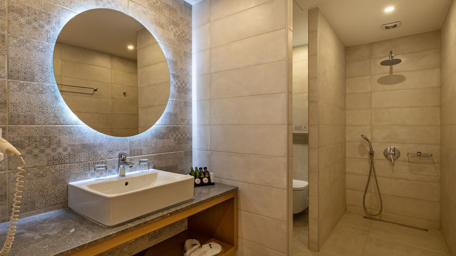 rooms-1-bedroom-suite